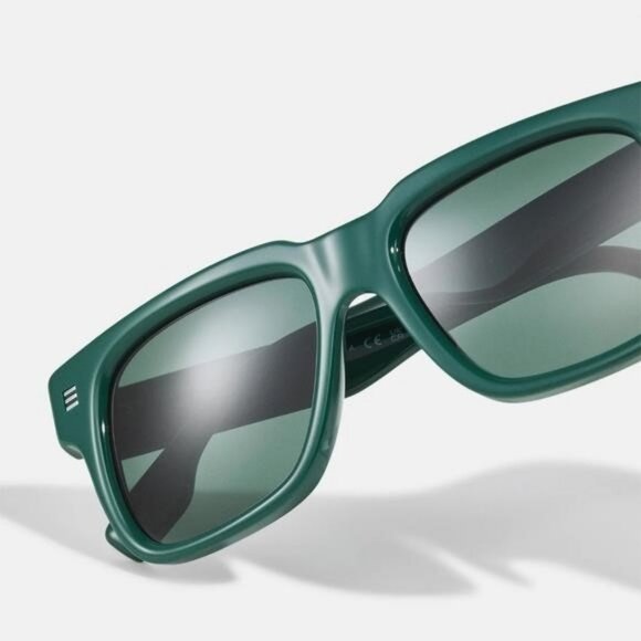 New - 💯 Original BURBERRY BE4394F HAYDEN SUNGLASSES - Picture 11 of 16